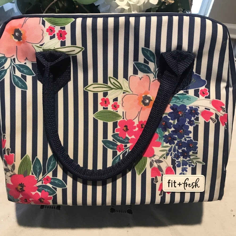 Insulated lunch bag